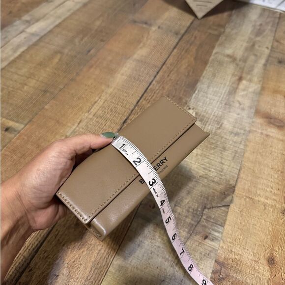 Burberry Camel Brown Slim Triangle Soft Leather Eyeglasses Case - Picture 7 of 8